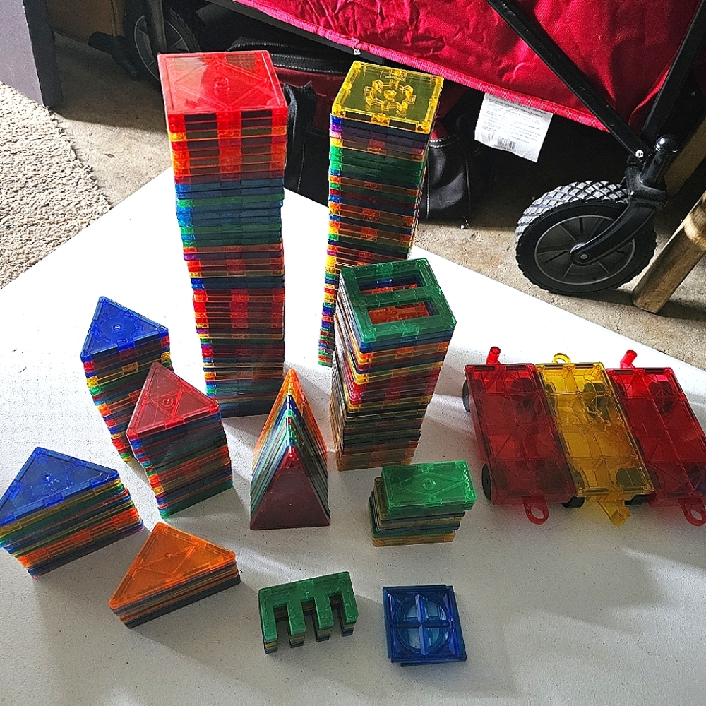 Tytan magnetic tiles